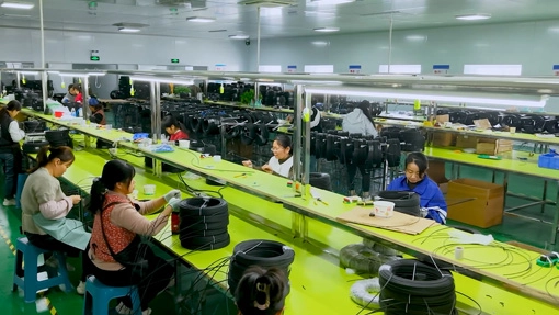 Fiber optic cable factory real shot 02