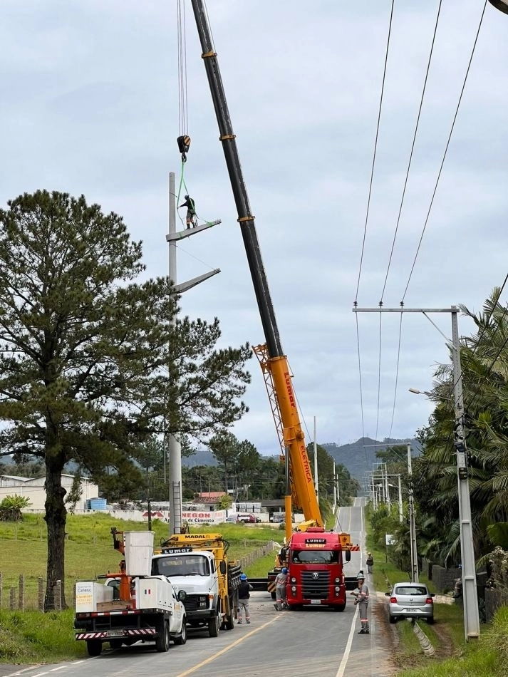 安哥拉电力走廊通信配套项目案例|OPGW 光缆交付与室外光缆全系列支持(图1)